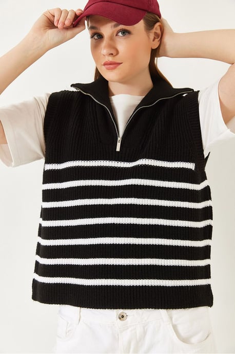 Striped Knitwear Sweater Vest with Zipper Collar - Image 2