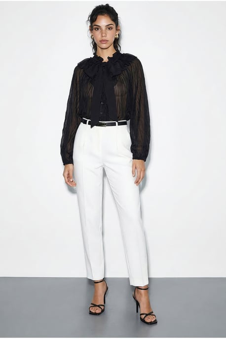 Knappad Crepe Blus med Slipsdetalj - Image 5