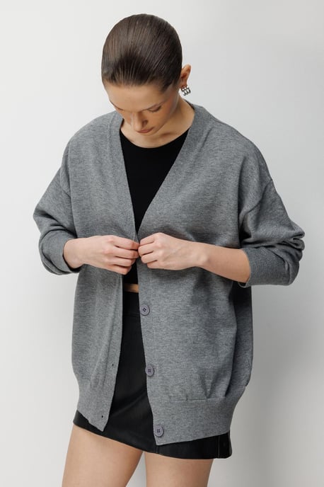 Long Ribbed Knitwear Cardigan with V-neck and Button Closure - Image 5