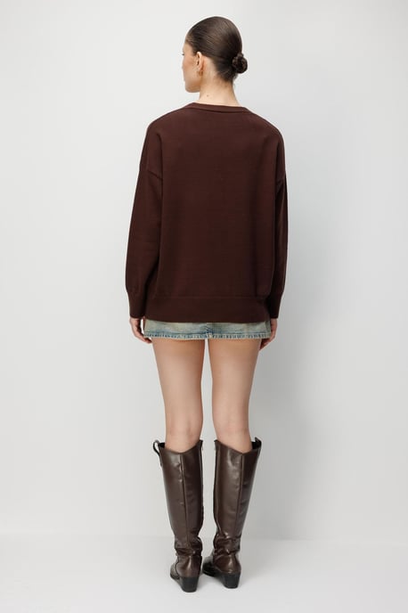 Long Ribbed Knitwear Cardigan with V-neck and Button Closure - Image 6