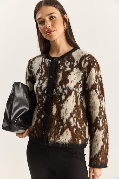 Jacquard Patterned Long Sleeve Button Cardigan - Image 3