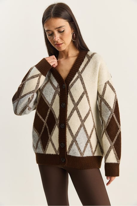 Thick Jacquard Knit Cardigan with V-neck and Button Closure - Image 2
