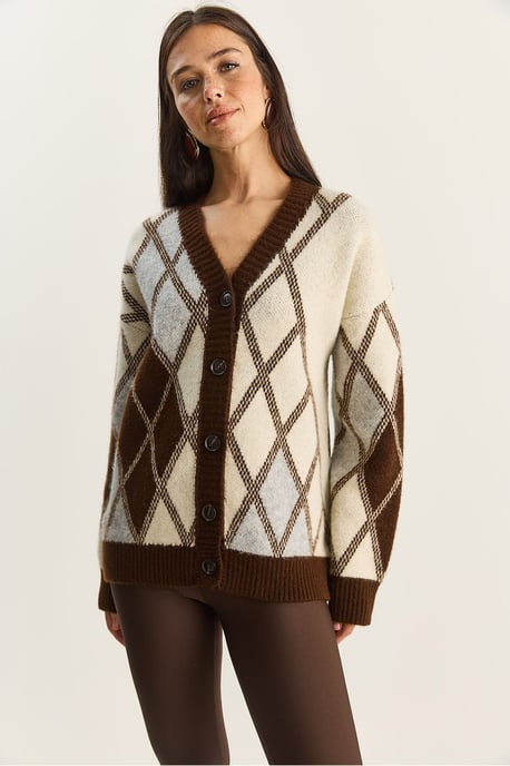 Thick Jacquard Knit Cardigan with V-neck and Button Closure - Image 3