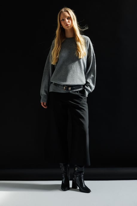 Oversized Ribbed Knit Sweater - Image 5