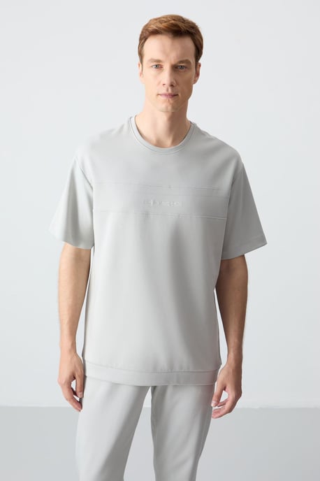 Herrar Oversized T-shirt och Byxor Set - Image 2