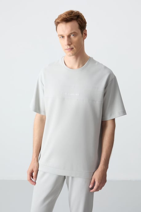 Herrar Oversized T-shirt och Byxor Set - Image 6