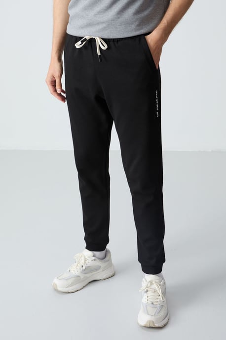 Herrarnas Oversized T-shirt och Byxset - Image 2