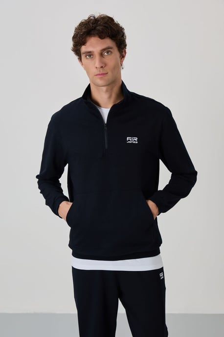 Men's Zip-Front Sweatshirt And Pants Set - Image 2