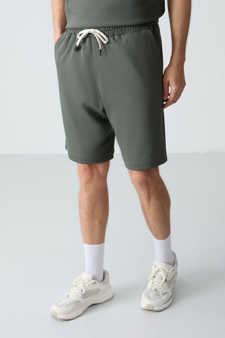 Herrar Stort Snitt T-Shirt och Shorts Set i Bomullsblandning - Image 5