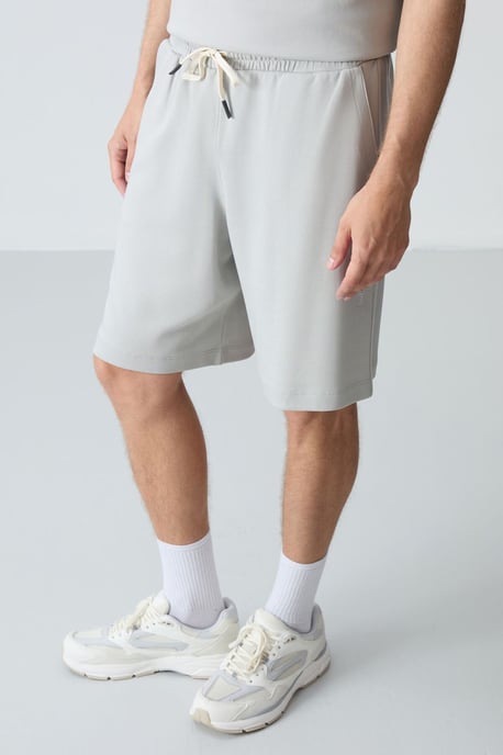 Herrars oversized t-shirt och shorts-set i bomullsblandning - Image 6
