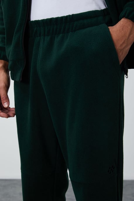 Men's Polyester Sweatshirt And Pants Set - Image 3