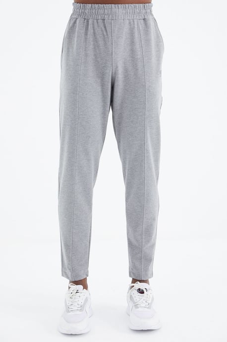 Men's Hooded Sweatshirt And Pants Set - Image 3