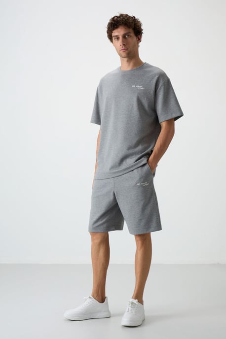 Overmaat T-shirt met Korte Mouwen en Korte Broek Set - Image 2