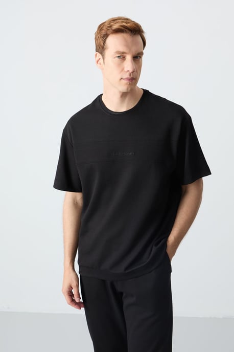 Mäns Oversized T-shirt och Byxor Set - Image 4