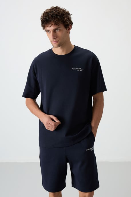 Overmaatset van T-shirt met Korte Mouwen en Shorts - Image 3