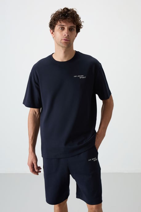 Overmaatset van T-shirt met Korte Mouwen en Shorts - Image 6
