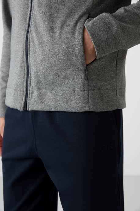 Men's Cotton Blend Zip Sweatshirt And Pants Set - Image 4