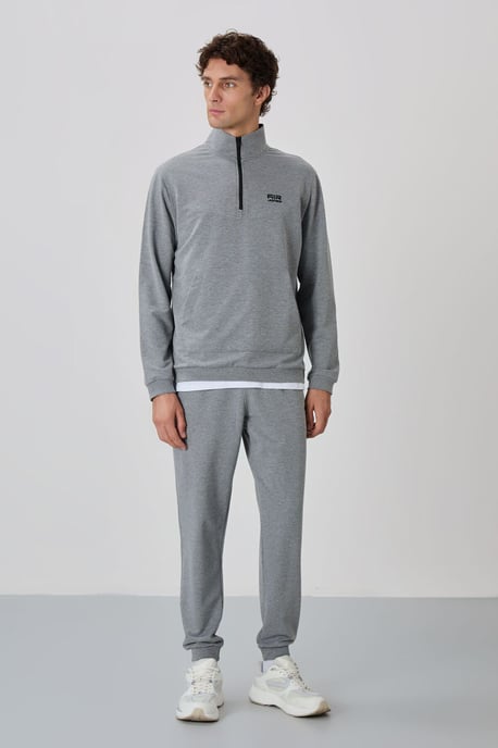 Men's Zip-Front Sweatshirt And Pants Set - Image 3