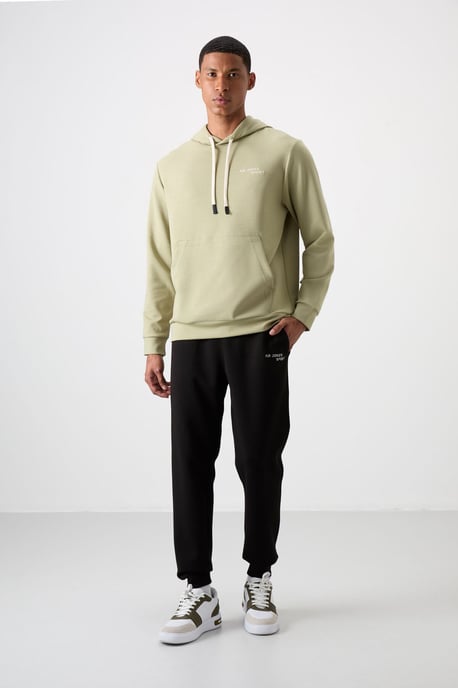 Men's Hooded Sweatshirt And Pants Set - Image 1