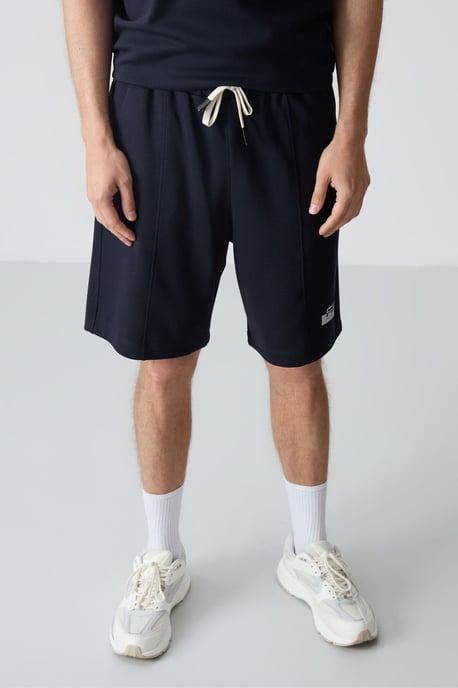 Men's Oversized T-Shirt And Shorts Set - Image 4