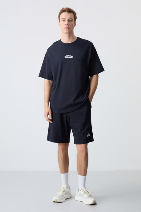 Men's Oversized T-Shirt And Shorts Set - Image 5