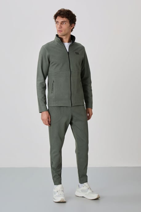 Men's Zip-collar Sweatshirt And Pants Set - Image 1