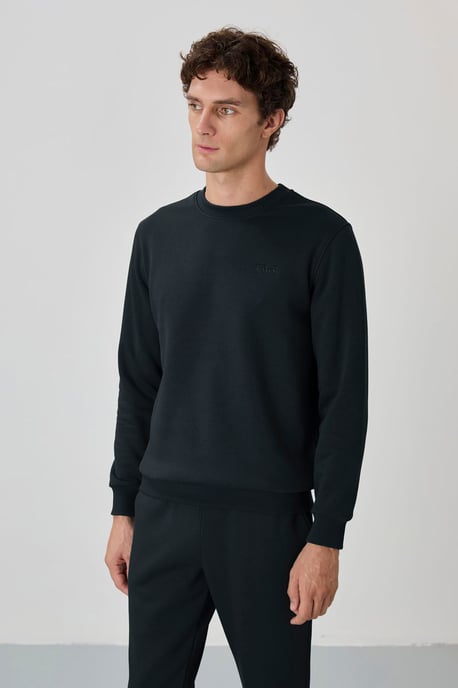 Men's Cotton-Polyester Fleece Sweatshirt And Pants Set - Image 6