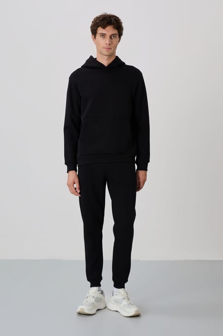 Men's Hooded Sweatshirt And Pants Set - Image 1