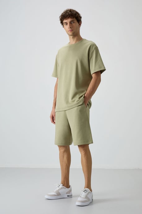 Overmaat T-Shirt en Shorts Set - Image 1