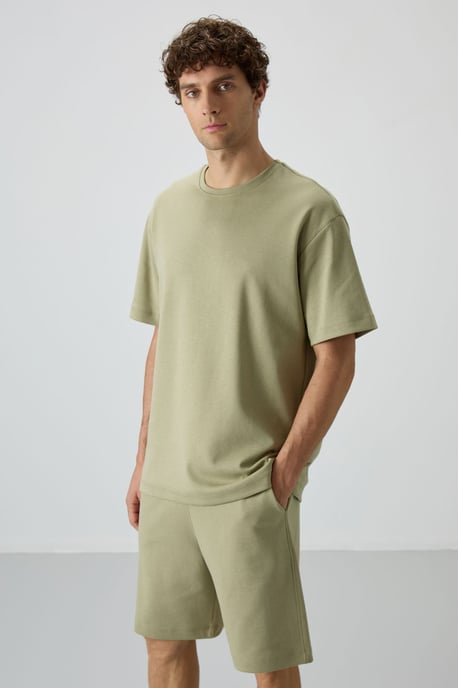 Overmaat T-Shirt en Shorts Set - Image 2