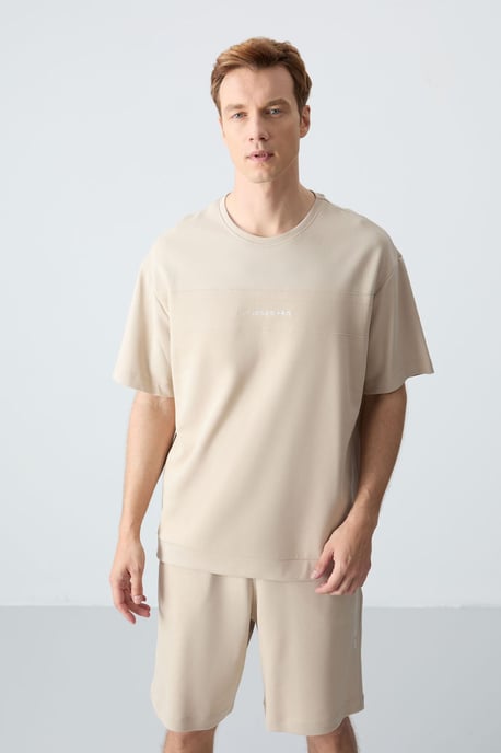 Herrars oversized t-shirt och shorts-set i bomullsblandning - Image 4