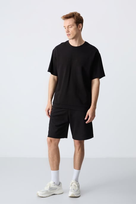 Herrars oversized t-shirt och shorts set i bomullsblandning - Image 1