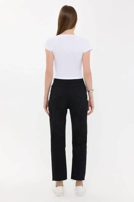 Basic Cap-Sleeve V-Neck T-Shirt - Image 5