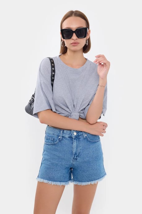 Grundläggande T-shirt med kort ärm och rund hals - Image 3
