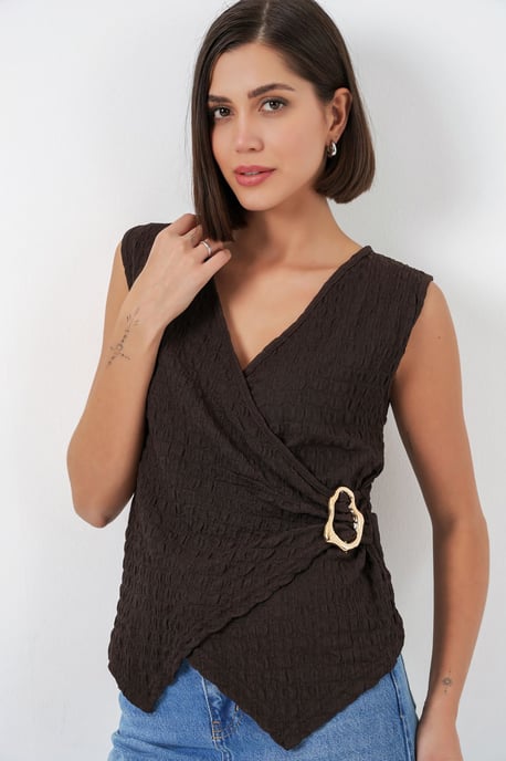 Textured V-Neck Sleeveless Wrap Top - Image 4