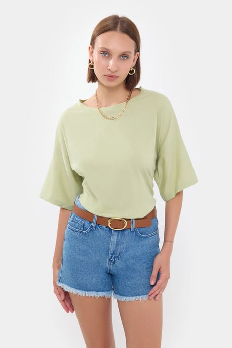 Basic Short Sleeve Round Neck T-Shirt - Image 3