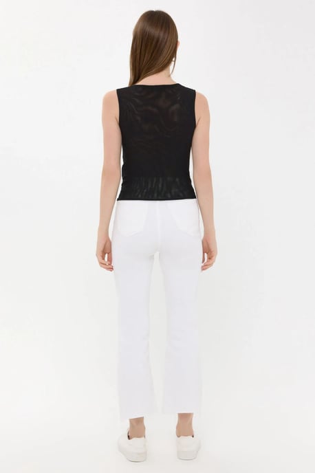Sleeveless Round Neck Blouse - Image 5