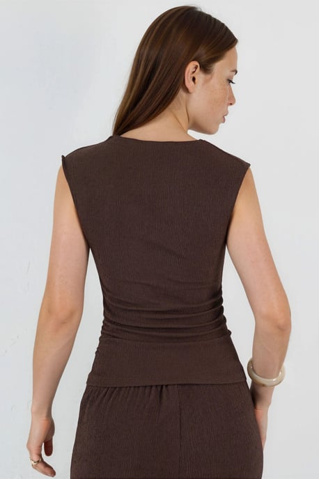 Ribbad ärmlös blus med rund hals - Image 3