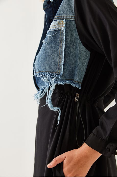 Texturerad Gabardin Maxikjol med Skjortkrage och Knäppning - Image 2