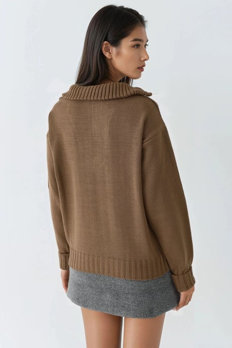 Oversized Ribbed Knit Sweater with Zipper Collar - Image 3