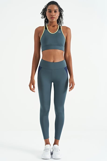 Åtsittande U-krage Stickad Sport Crop Top - Image 2