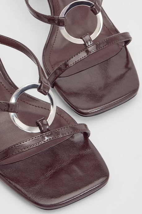 Hardware Ring Detail Toe Post Heeled Mules - Image 6