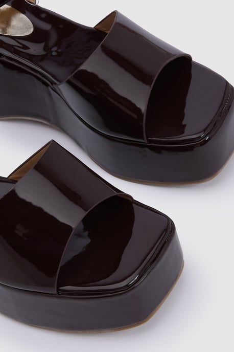 Faith: Hunnie Faux Patent Leather Open Toe Wedge Sandal - Image 4
