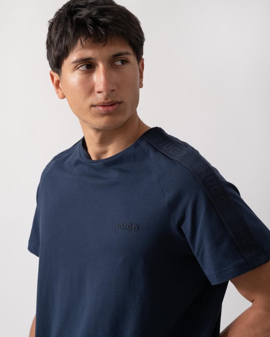 Crew Neck Logo Detail T-Shirt in Navy - Image 3