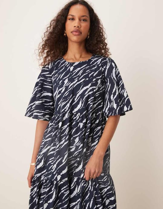 JDY tiered short sleeve midi dress in navy zebra print - Image 2