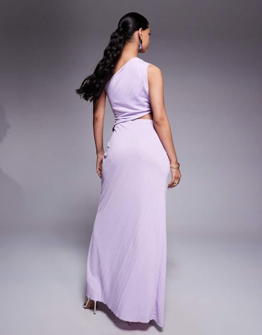 ASOS DESIGN pleated maxi dress with asymmetric one shoulder and twist skirt in lilac - Image 4