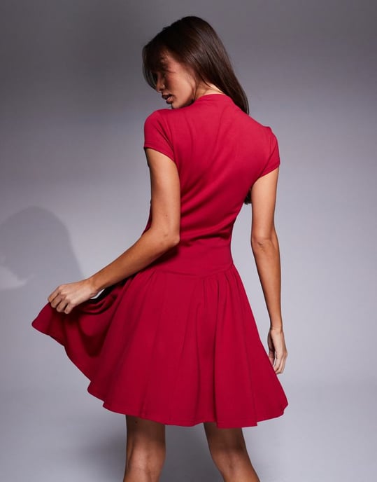 Kaiia exclusive high neck cap sleeve pleated mini dress in red - Image 2