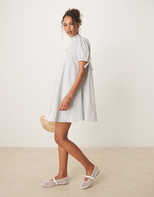 Glamorous high neck mini smock dress in white and black stripe - Image 2