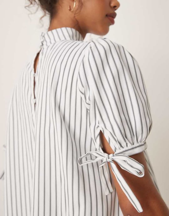 Glamorous high neck mini smock dress in white and black stripe - Image 4