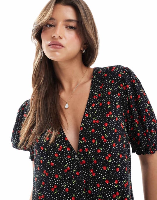 Miss Selfridge printed spun smock dress in Black Cherry Print - Image 2